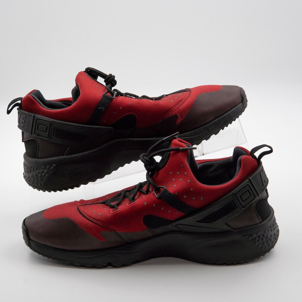 Nike Air Huarache Utility Gym Red Black Size 14 VNDS